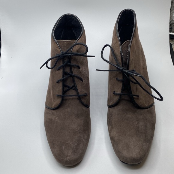 Munro Kara Bootie Wedge Taupe Suede Lace Up Shock Absorb Outsoles Women Size - Picture 5 of 12